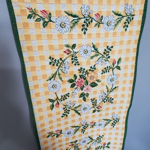 Tablerunner Yellow Floral Embroidered Green Lined Rectangular 72" X 13"  *READ* - Picture 2 of 8